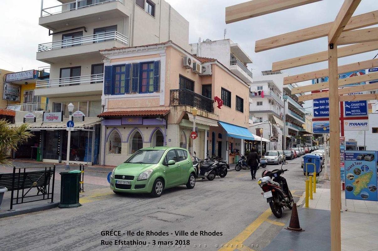 181- Rhodes ville et port d'honneur.JPG